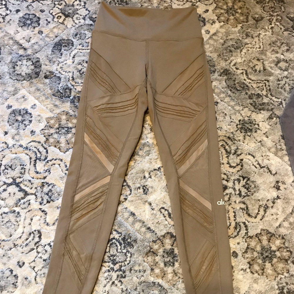 Tan Alo Leggings